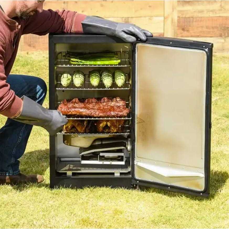 Masterbuilt Digital Electric Smoker